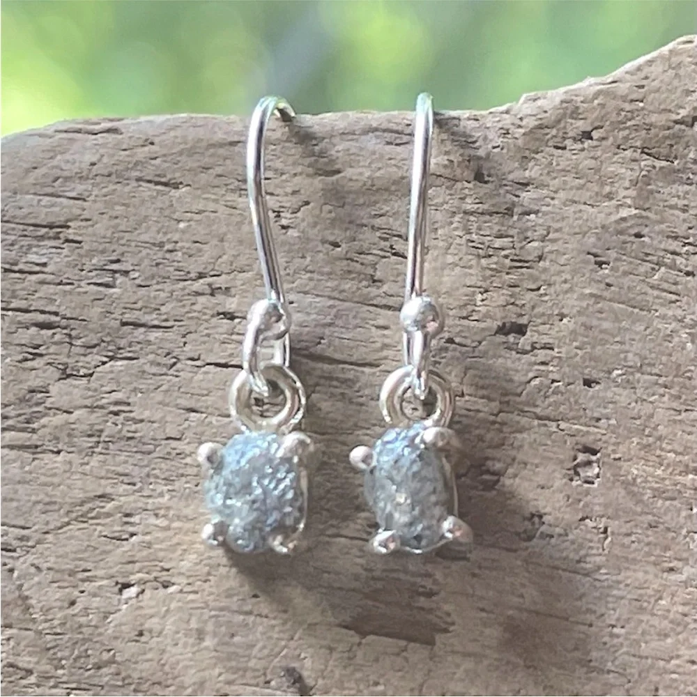 Natural Diamond and Silver Earrings. - Picture 3 of 3